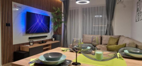 Luxury Green & Modern Apartment